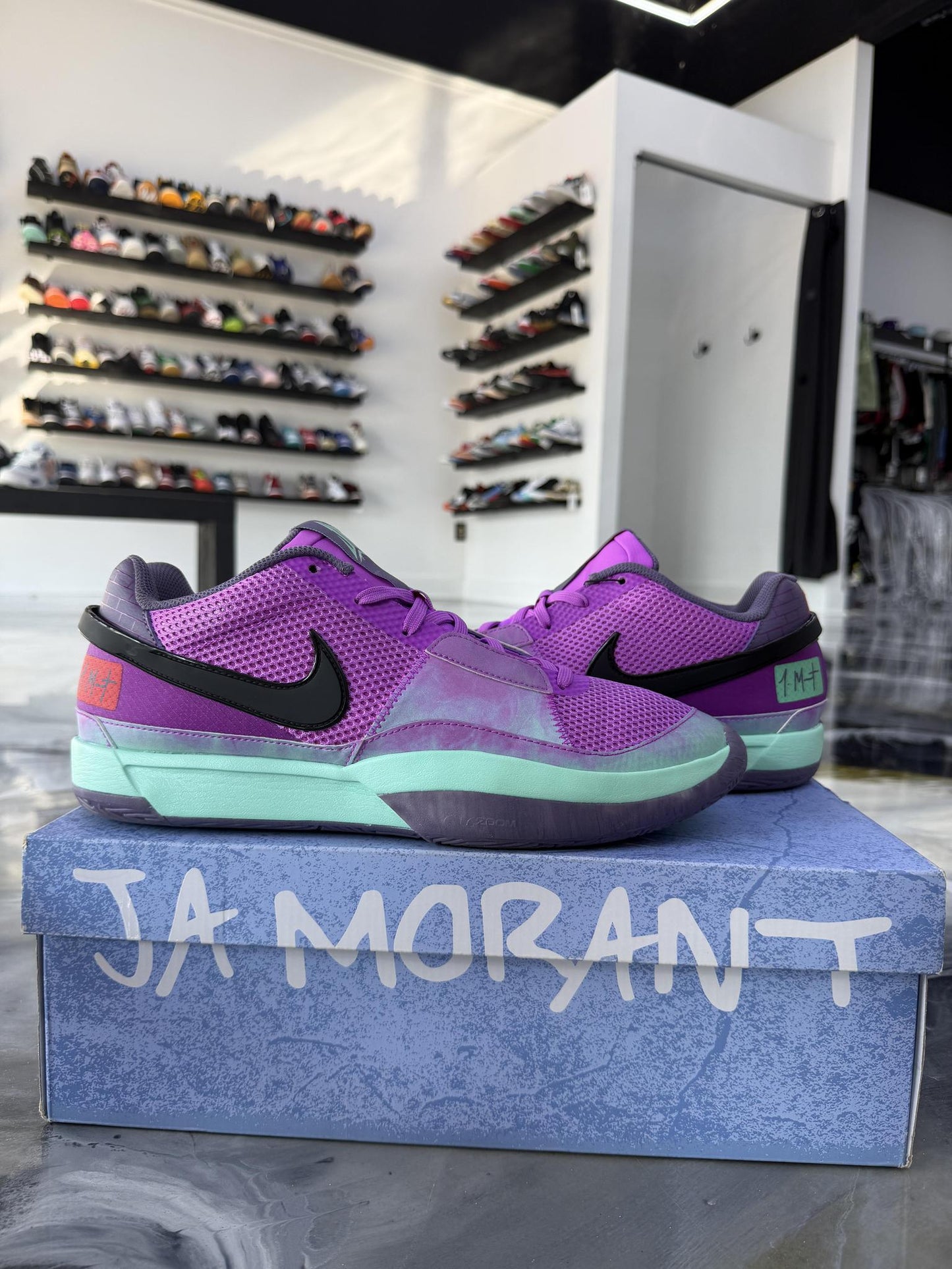 Nike Ja 1 "XMAS" Used Size 12