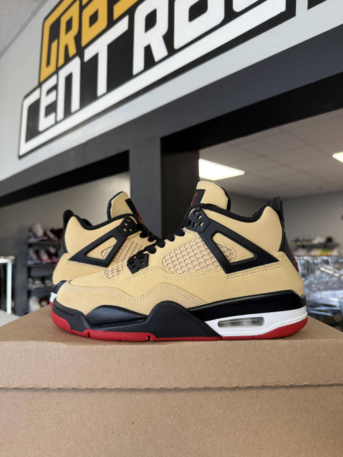 Jordan 4 "Pizza" Used Size 6Y/7.5W