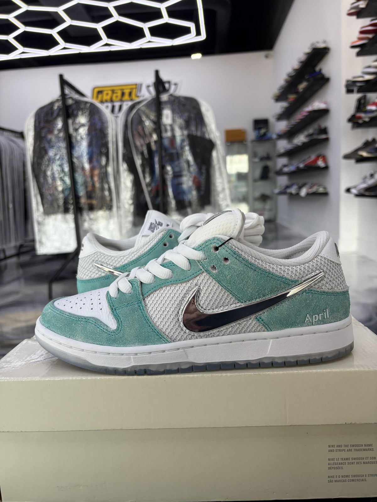 Nike SB Dunk Low x April Skateboards Used Size 7Y/8.5W