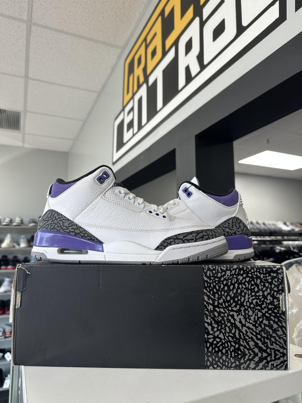 Jordan 3 Dark Iris Used