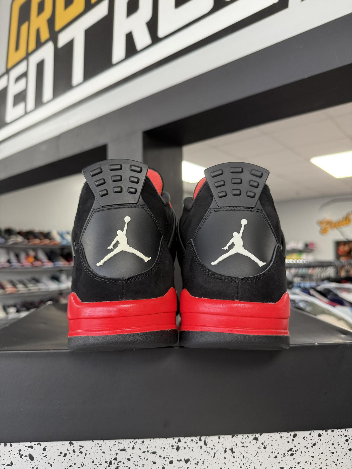 Jordan 4 "Red Thunder" Used Size 11