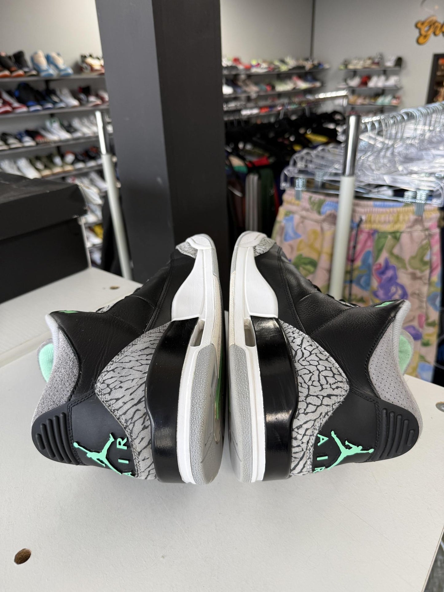 Jordan 3 "Green Glow" Used Size 11.5