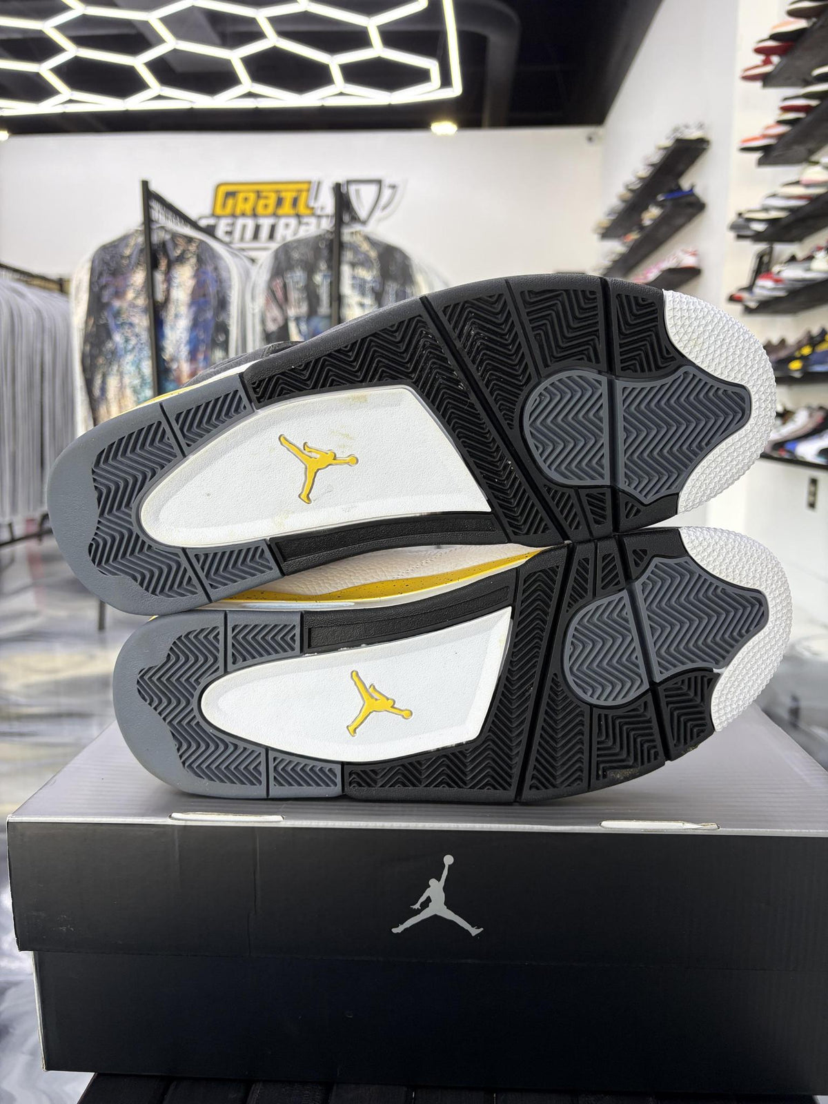 Jordan 4 "Tour Yellow" Used Size 12