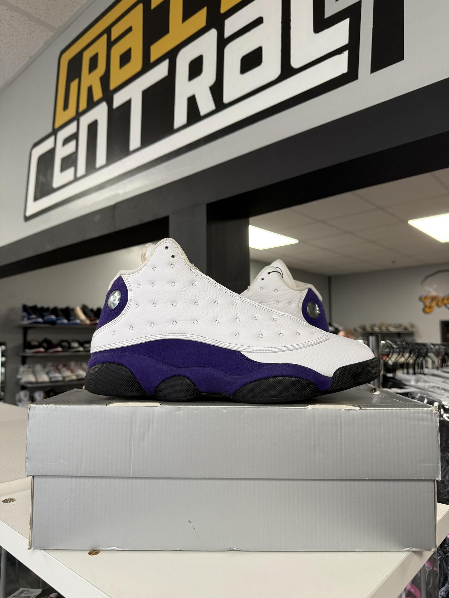 Jordan 13 "Lakers" Used Size 12