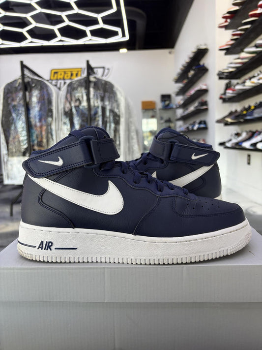Nike Air Force 1 Mid "Midnight Navy" Used Size 9