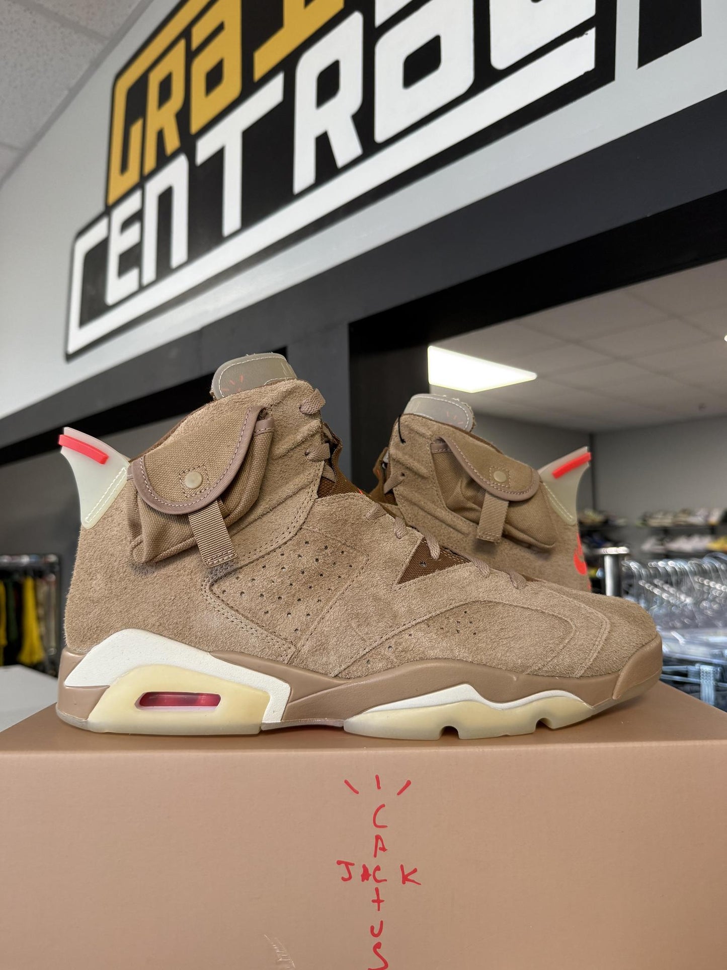 Jordan 6 Travis Scott "British Khaki" Used Size 13