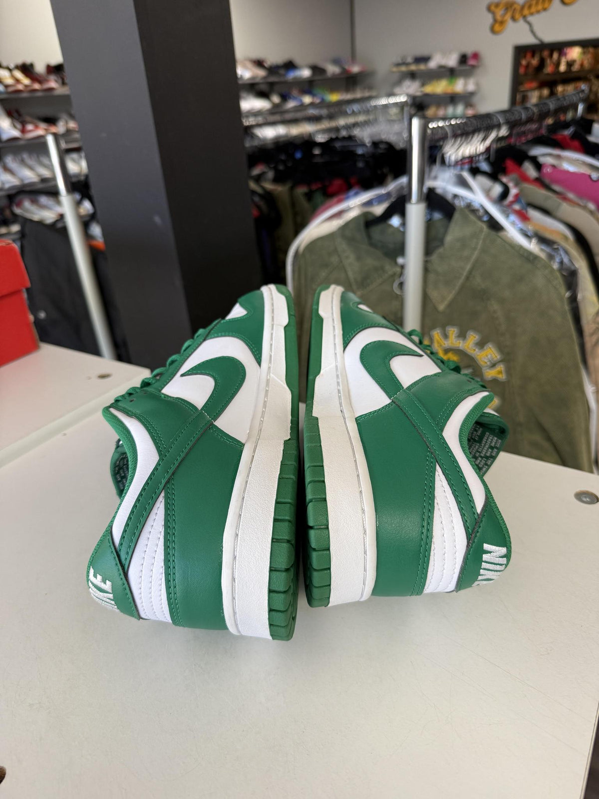 Nike Dunk Low "Malachite Green" Used Size 10.5