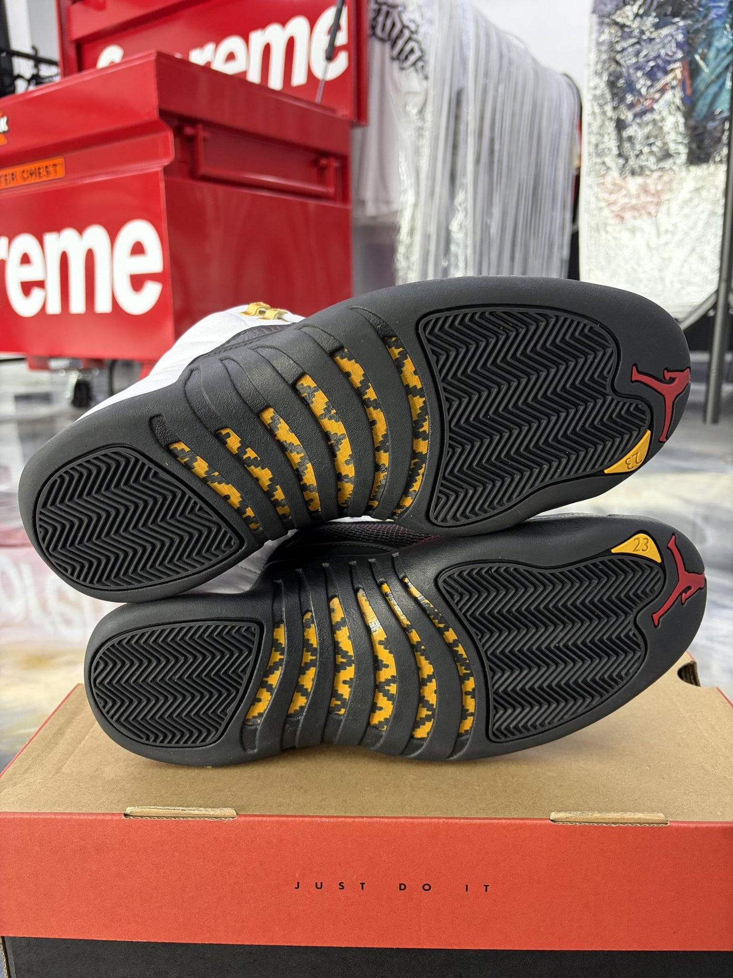 Jordan 12 "Taxi" Used Size 10.5
