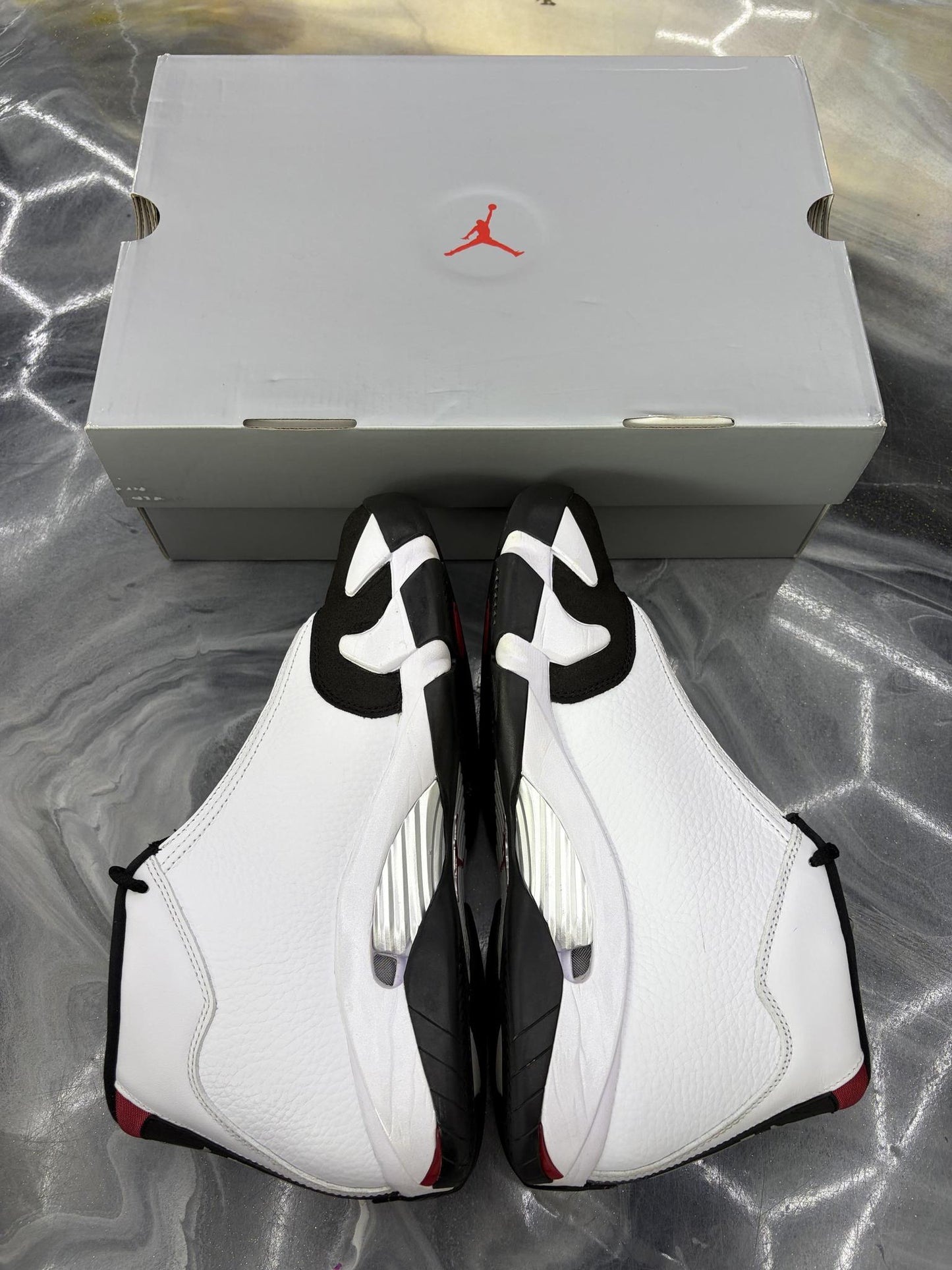 Jordan 14 "Black Toe" Used Size 10.5