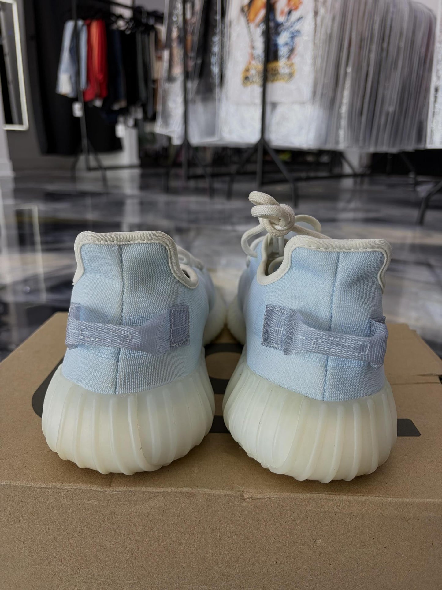 Yeezy 350 V2 "Mono Ice" Used Size 12