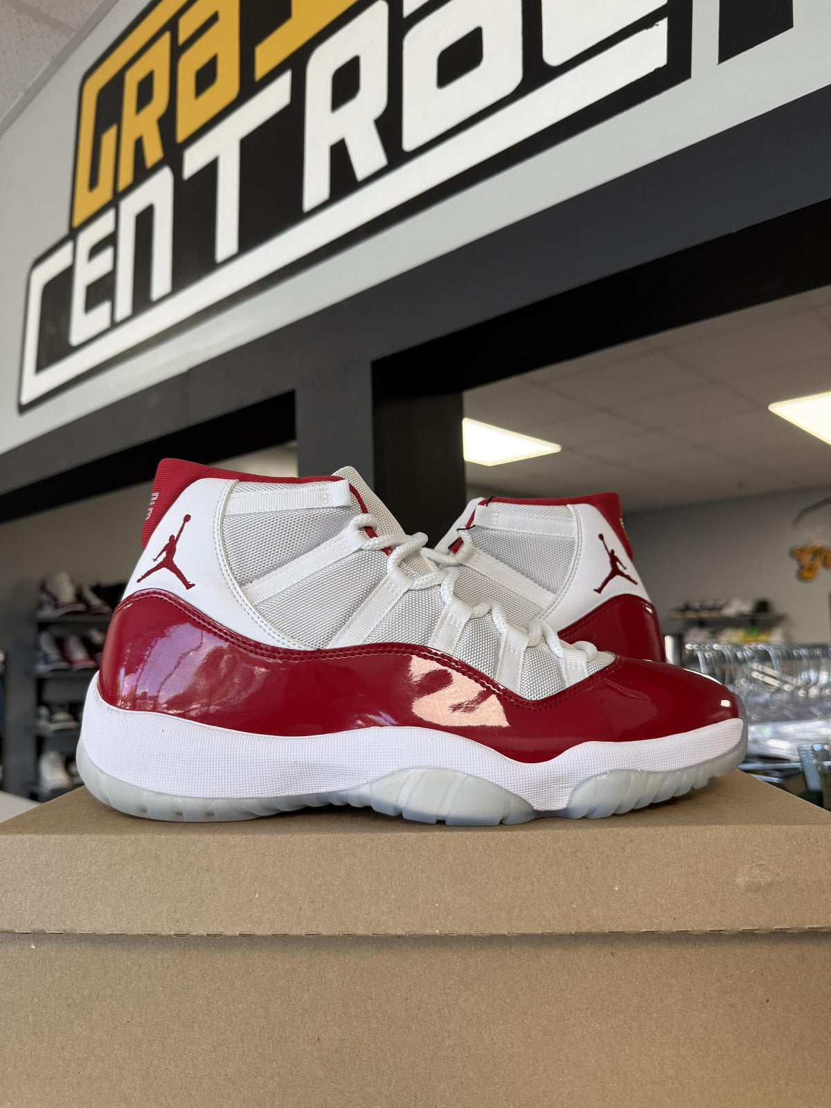 Jordan 11 "Cherry" Used Size 12