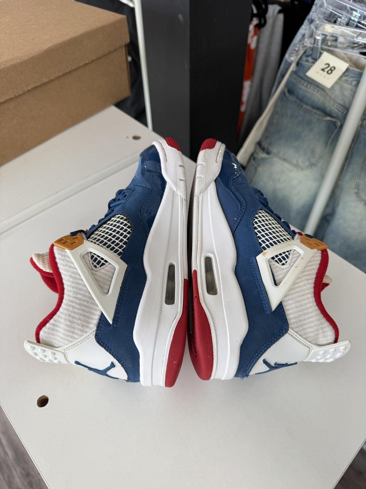 Jordan 4 "Messy Room" Used Size 6Y/7.5W