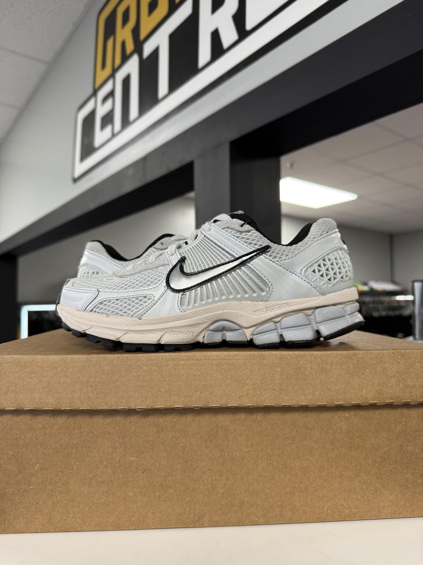 Vomero 5 "Silver Cream" Used Size 4.5Y/6W