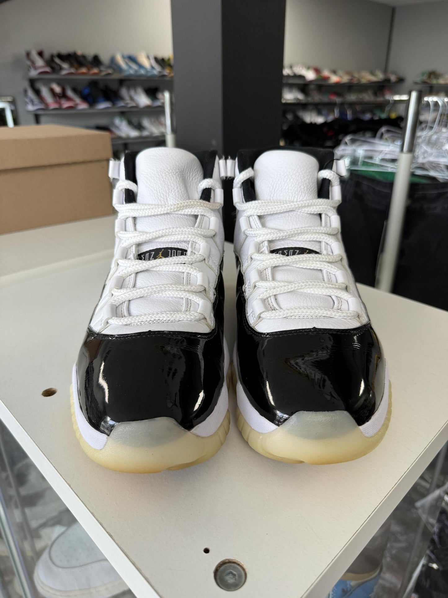 Jordan 11 "DMP Gratitude" Used Size 9