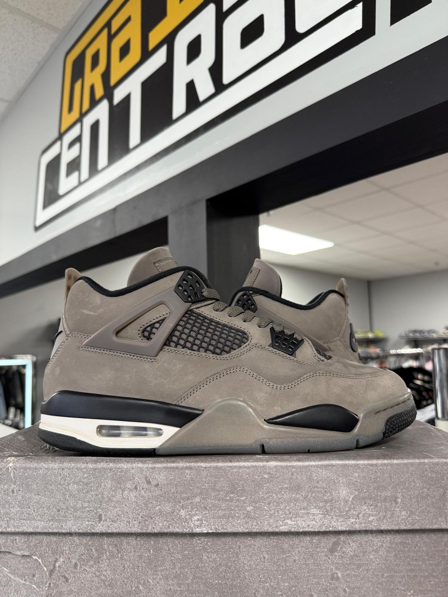 Jordan 4 "Cave Stone" Used Size 11.5