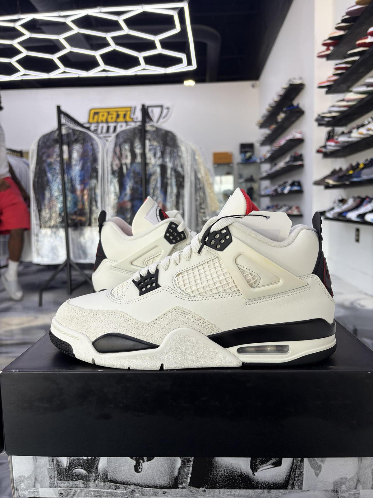 Jordan 4 "Flight Club" Used Size 10