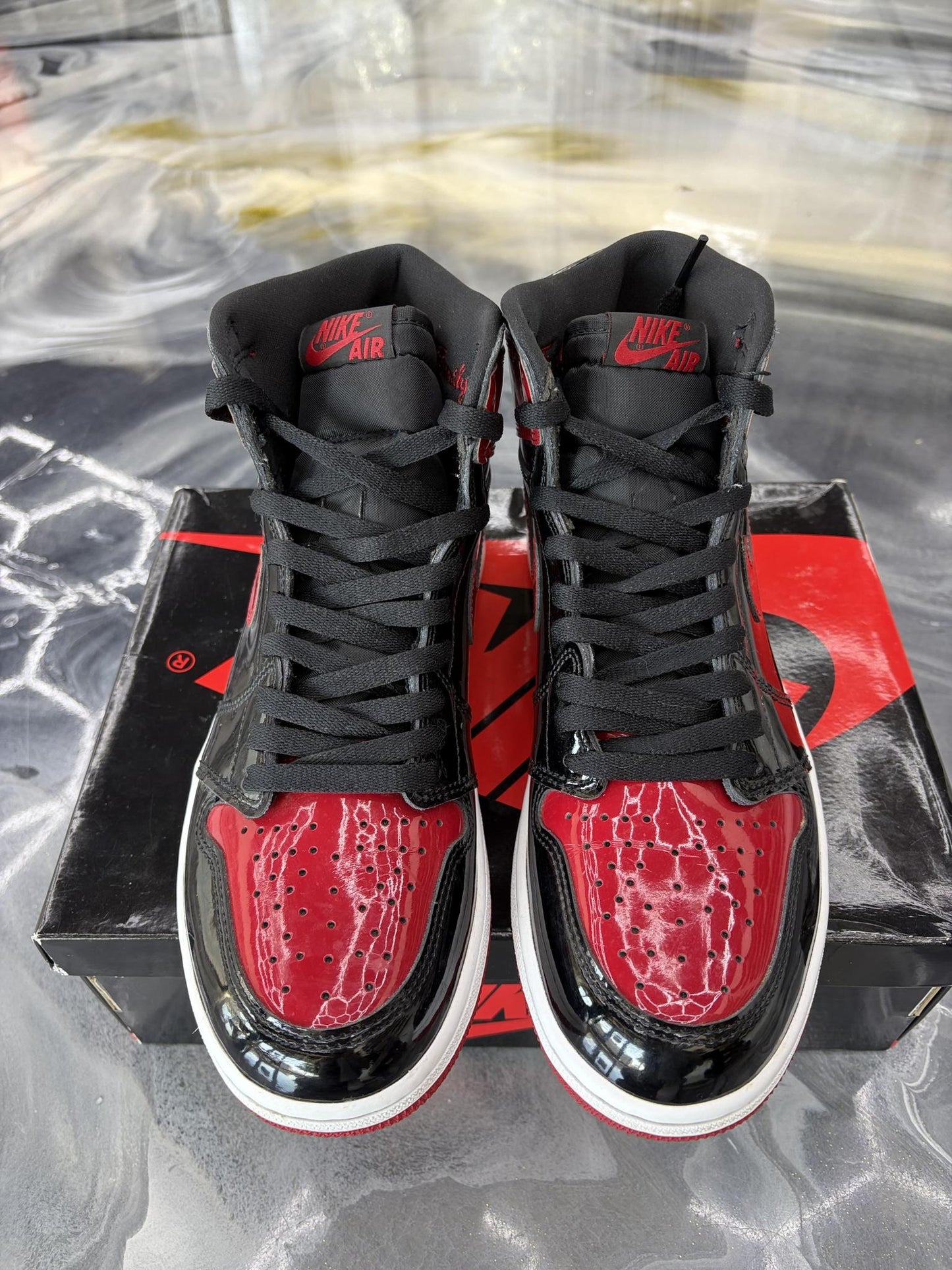 Jordan 1 "Patent Bred" Used Size 9