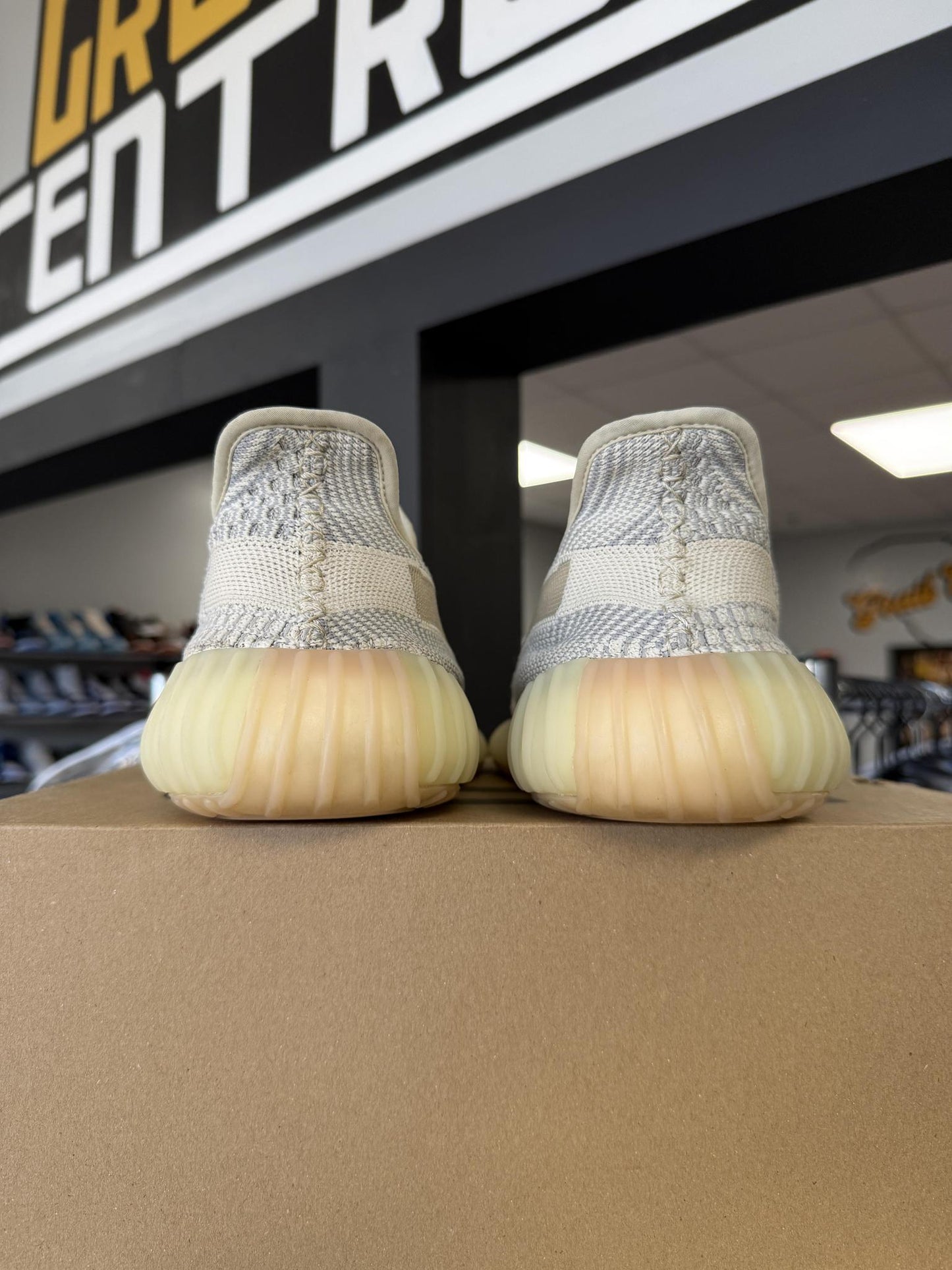 Yeezy 350 V2 "Lundmark Non Reflective" Used Size 10.5