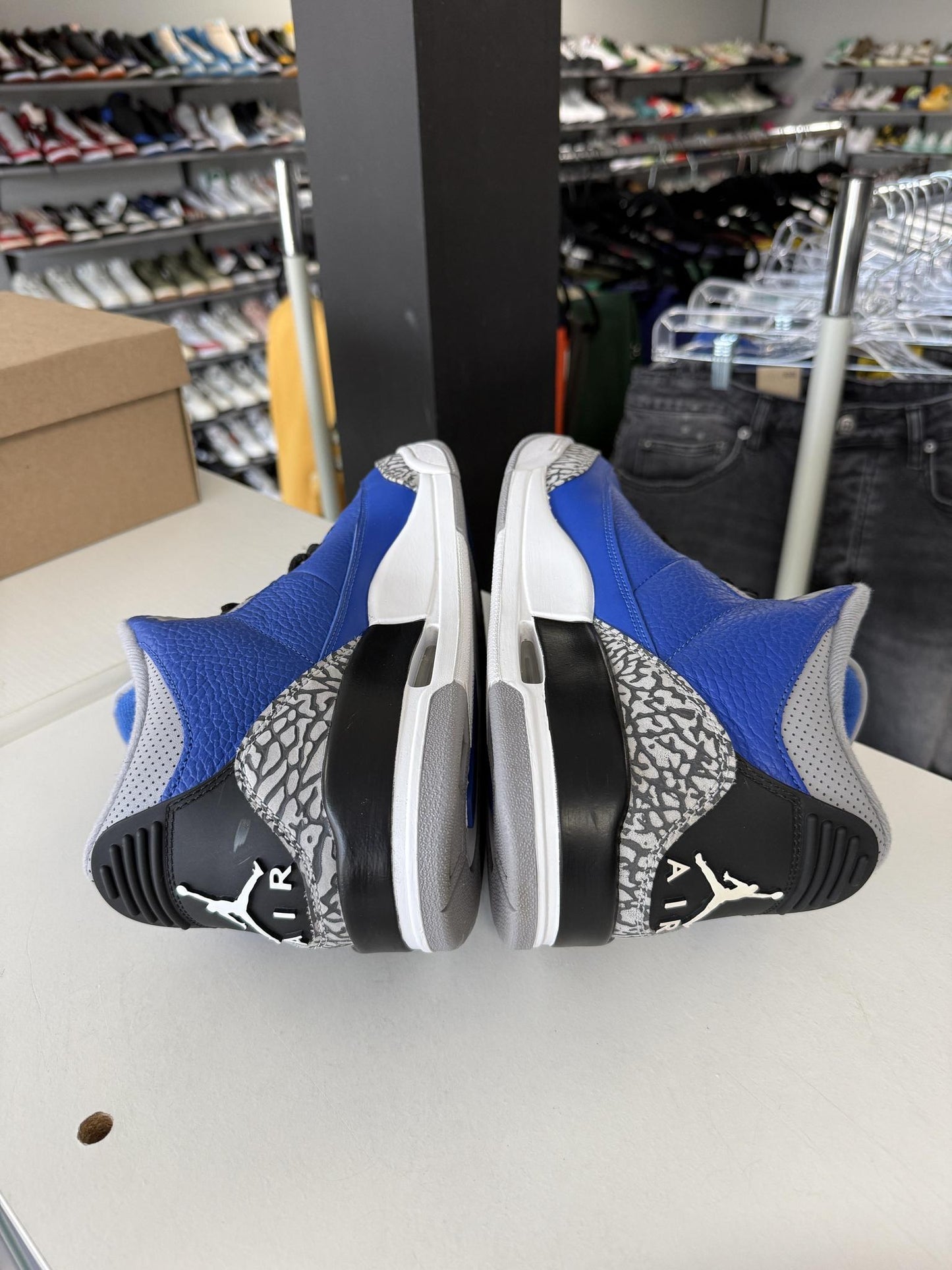 Jordan 3 "Royal" Used Size 10.5