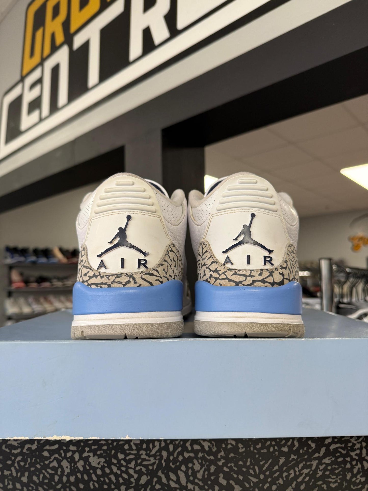 Jordan 3 "UNC" Used Size 10