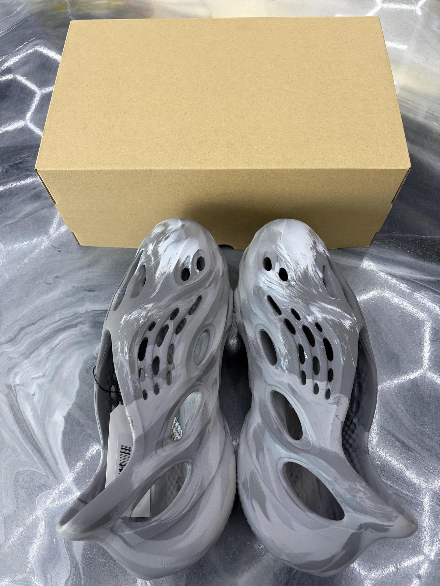 Adidas Yeezy Foam RNR "MX Granite" Used Size 10
