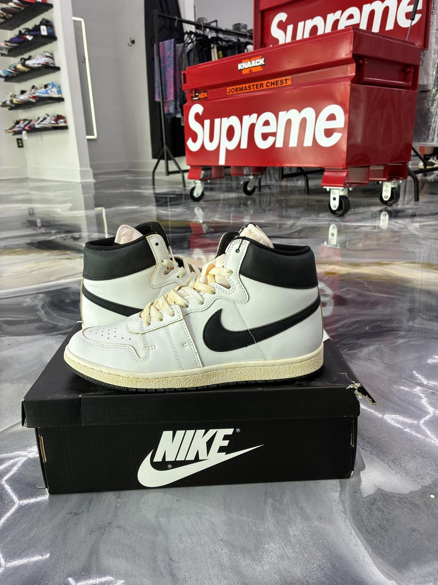 Jordan Air Ship X A Ma Maniere "White Black" Used Size 10