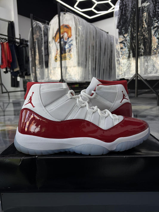 Jordan 11 "Cherry" Used Size 13