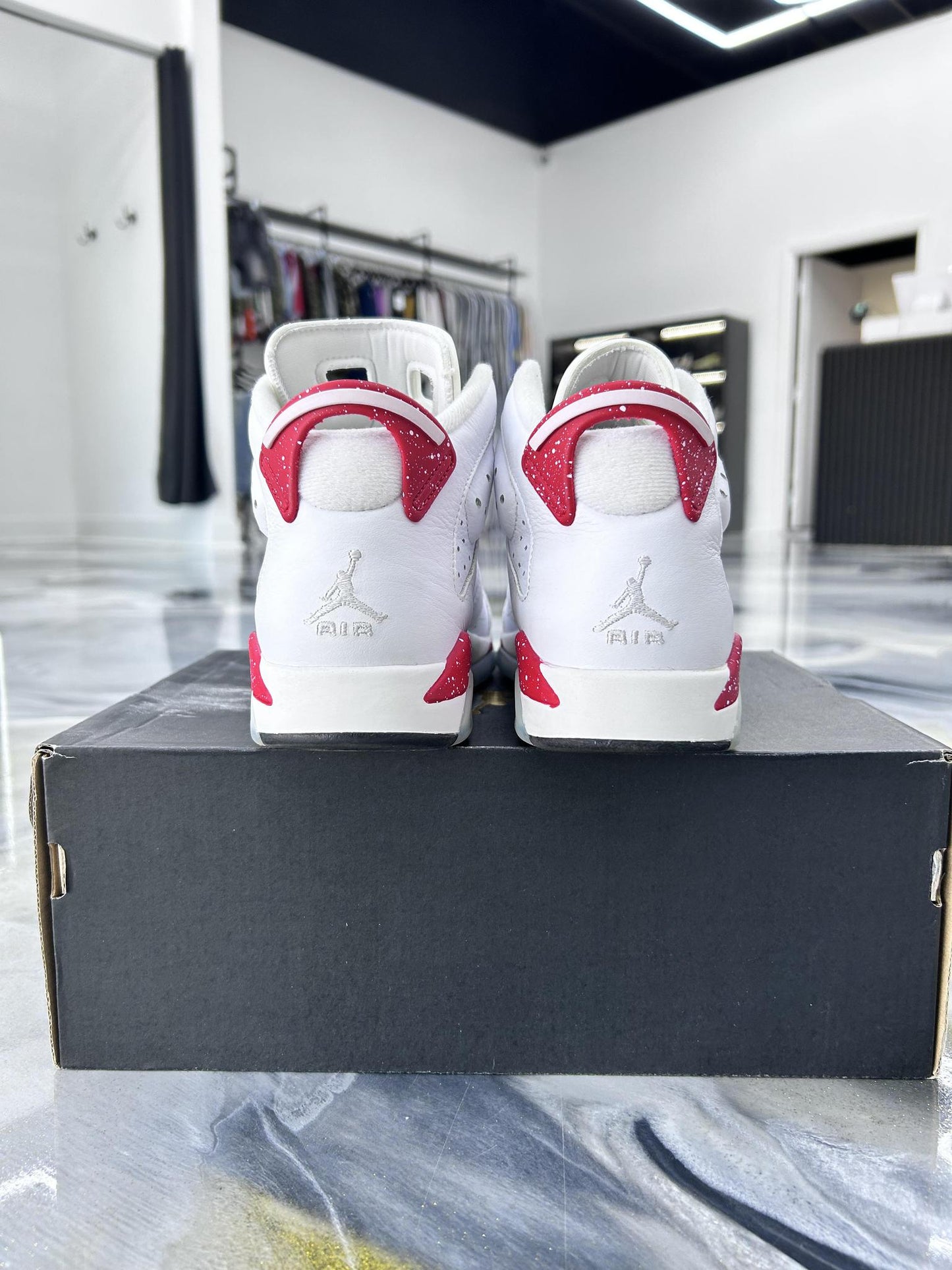 Jordan 6 "Red Oreo" Used Size 6.5Y/8W