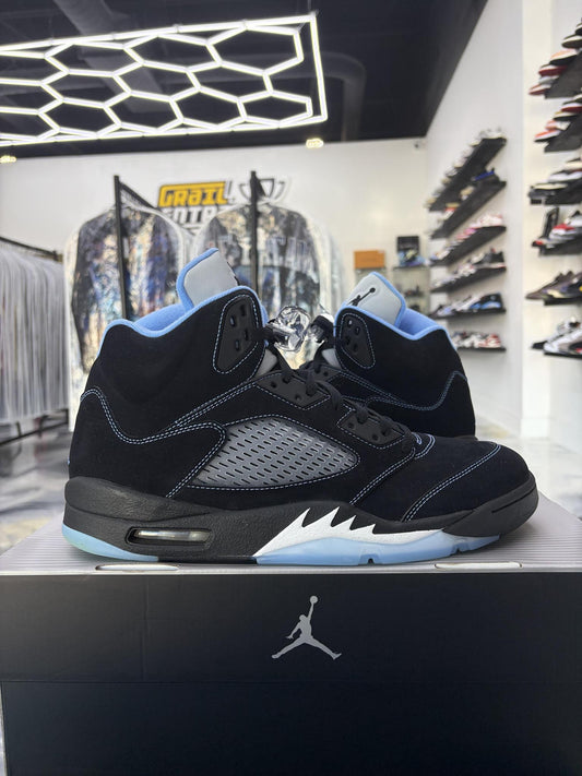 Jordan 5 "Black University Blue" Used Size 13