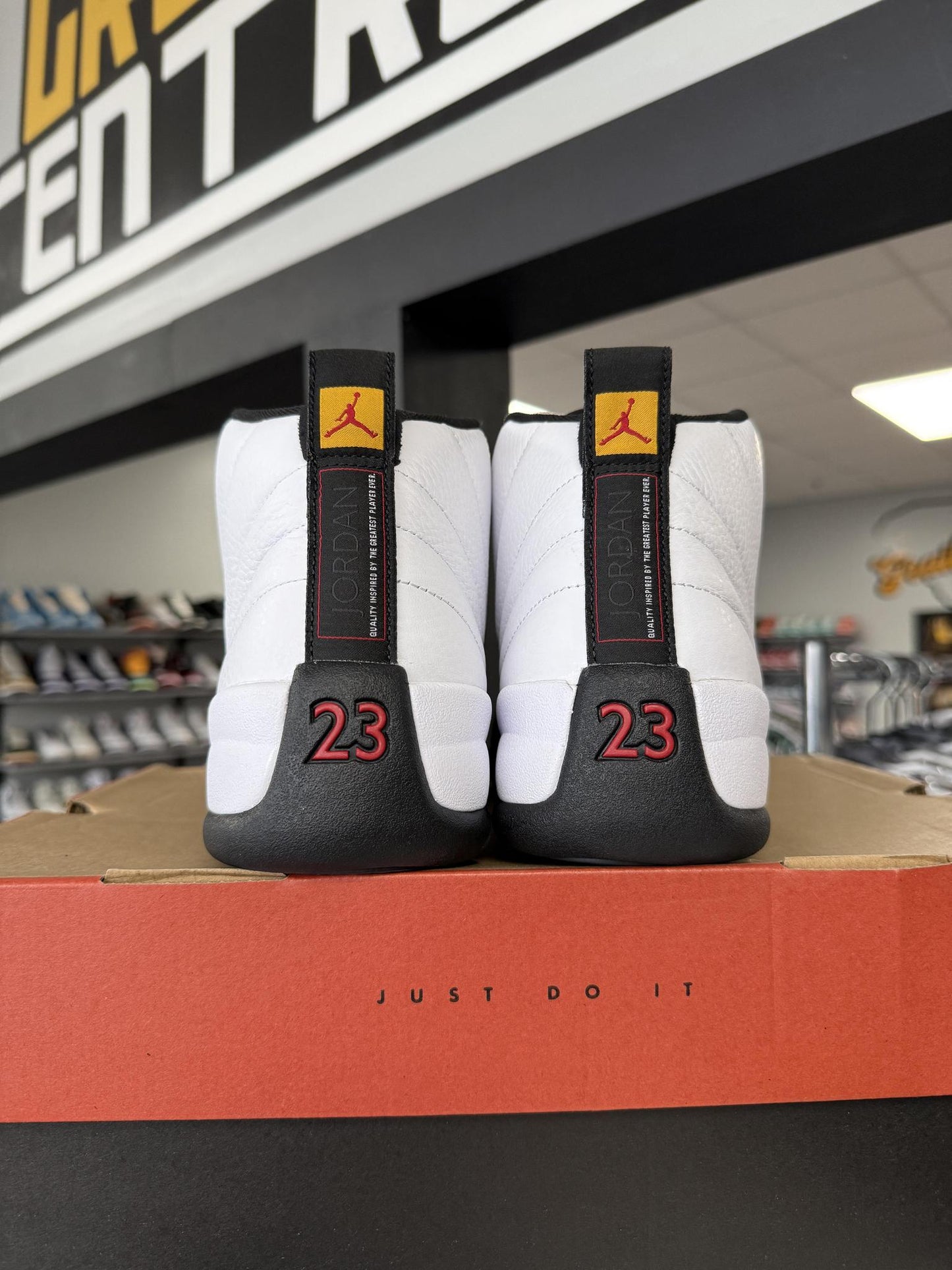 Jordan 12 "Taxi" Used Size 10