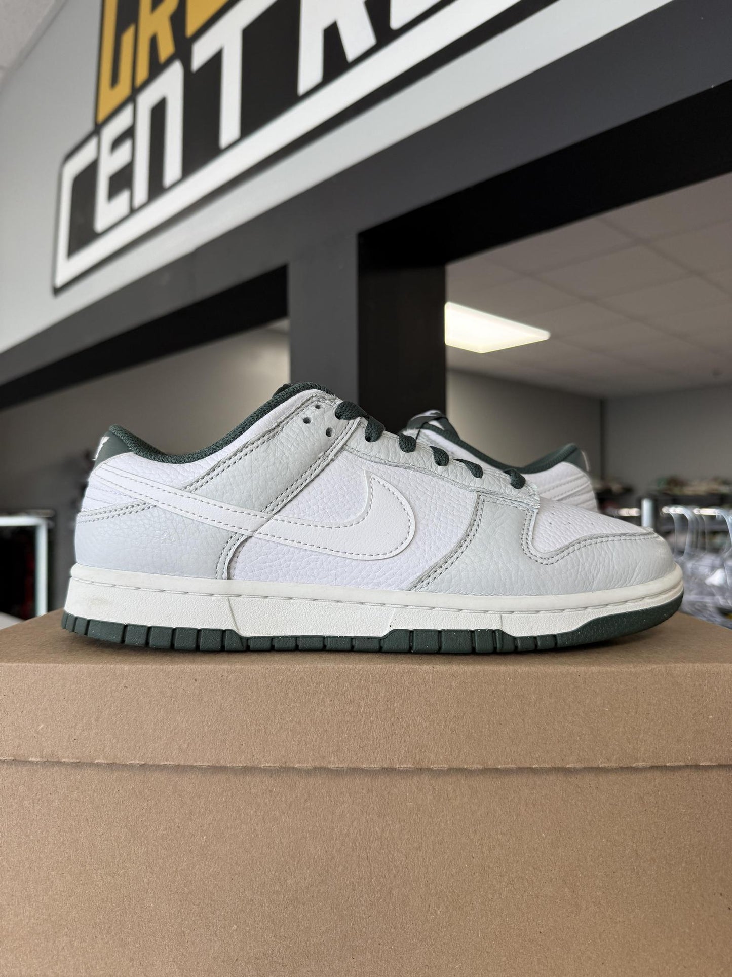 Nike Dunk Low "White Grey Green" Used Size 8.5
