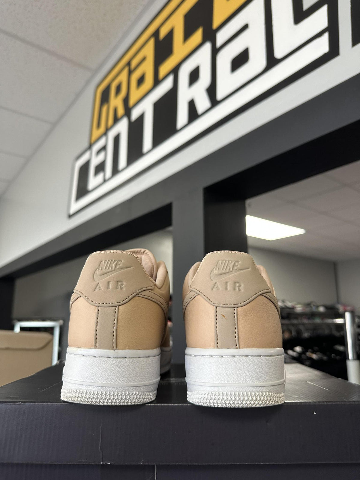 Nike Air Force 1 07 "Vachetta Tan" Size 9 Used
