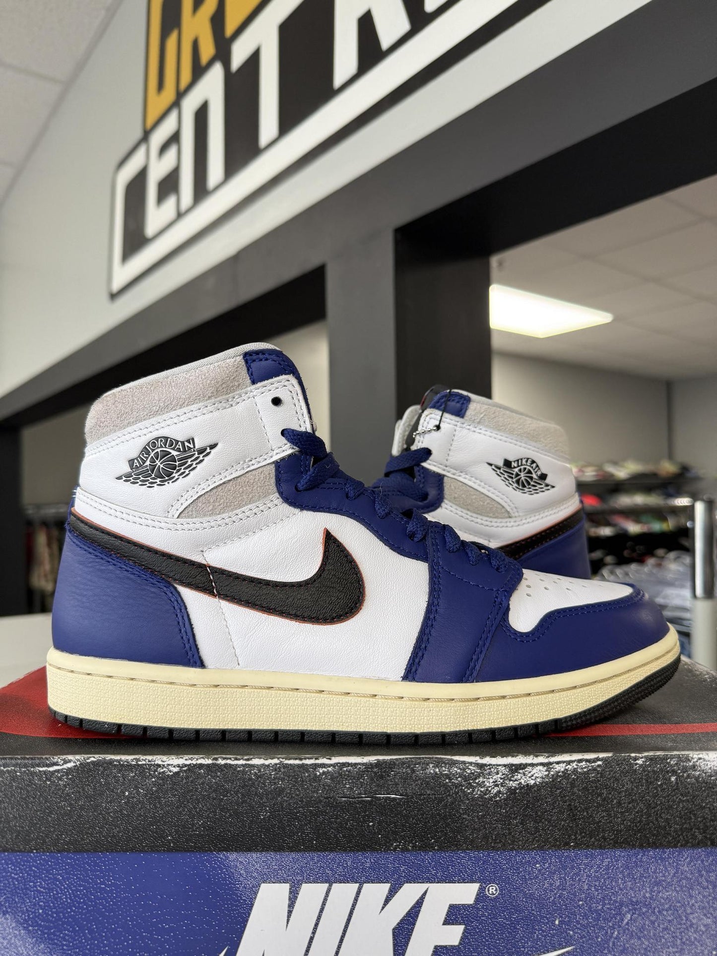 Jordan 1 "Rare Air" Used Size 8.5