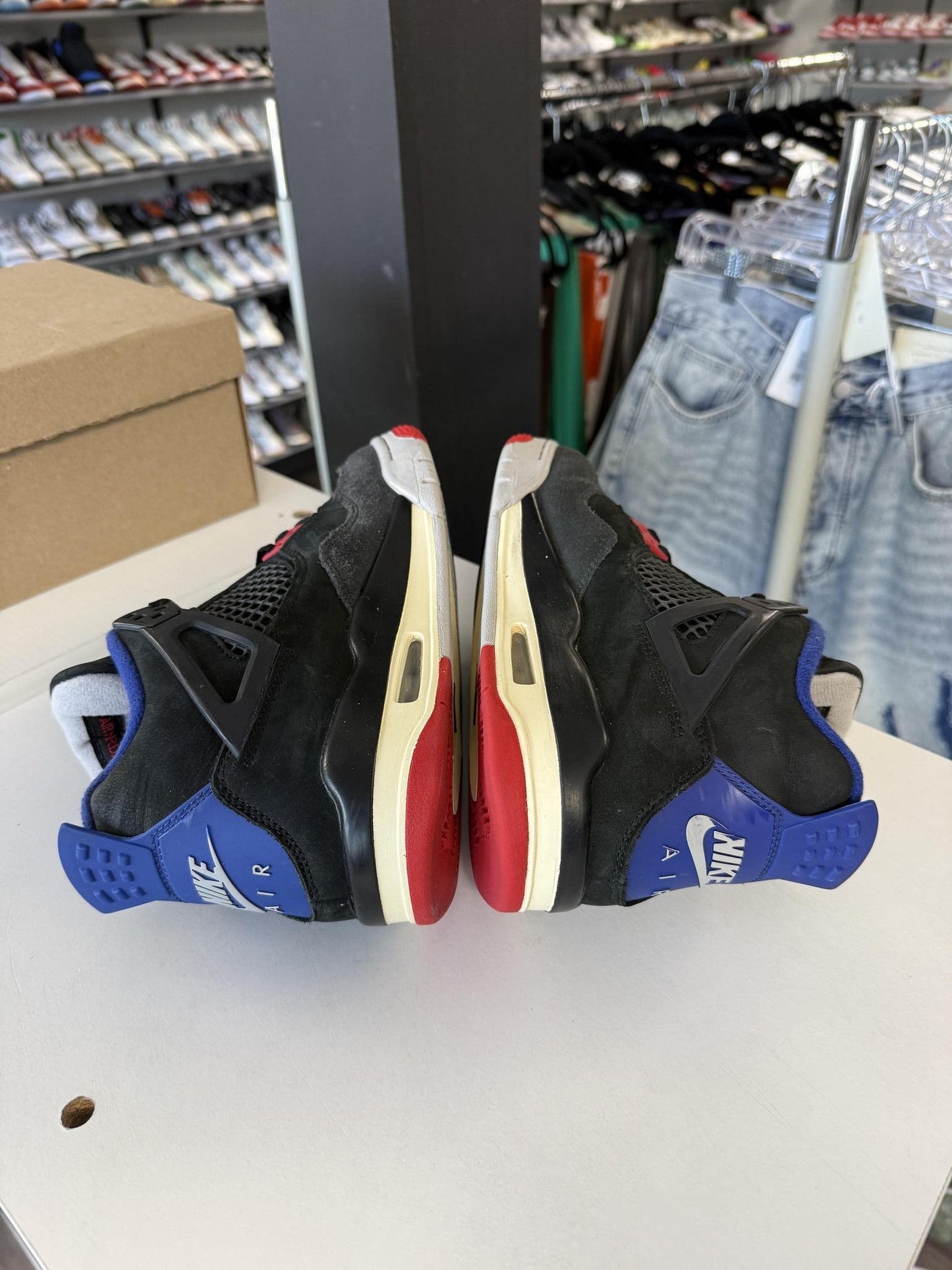 Jordan 4 "Rare Air" Used Size 7Y/8.5W