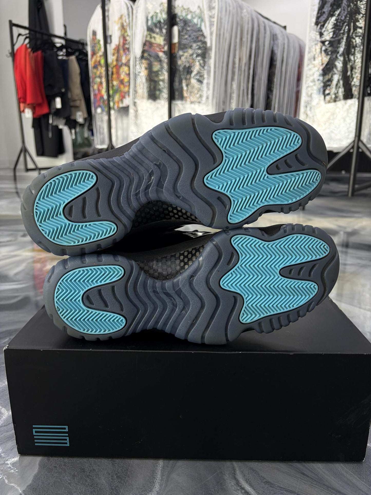 Jordan 11 "Gamma" Used Size 11.5