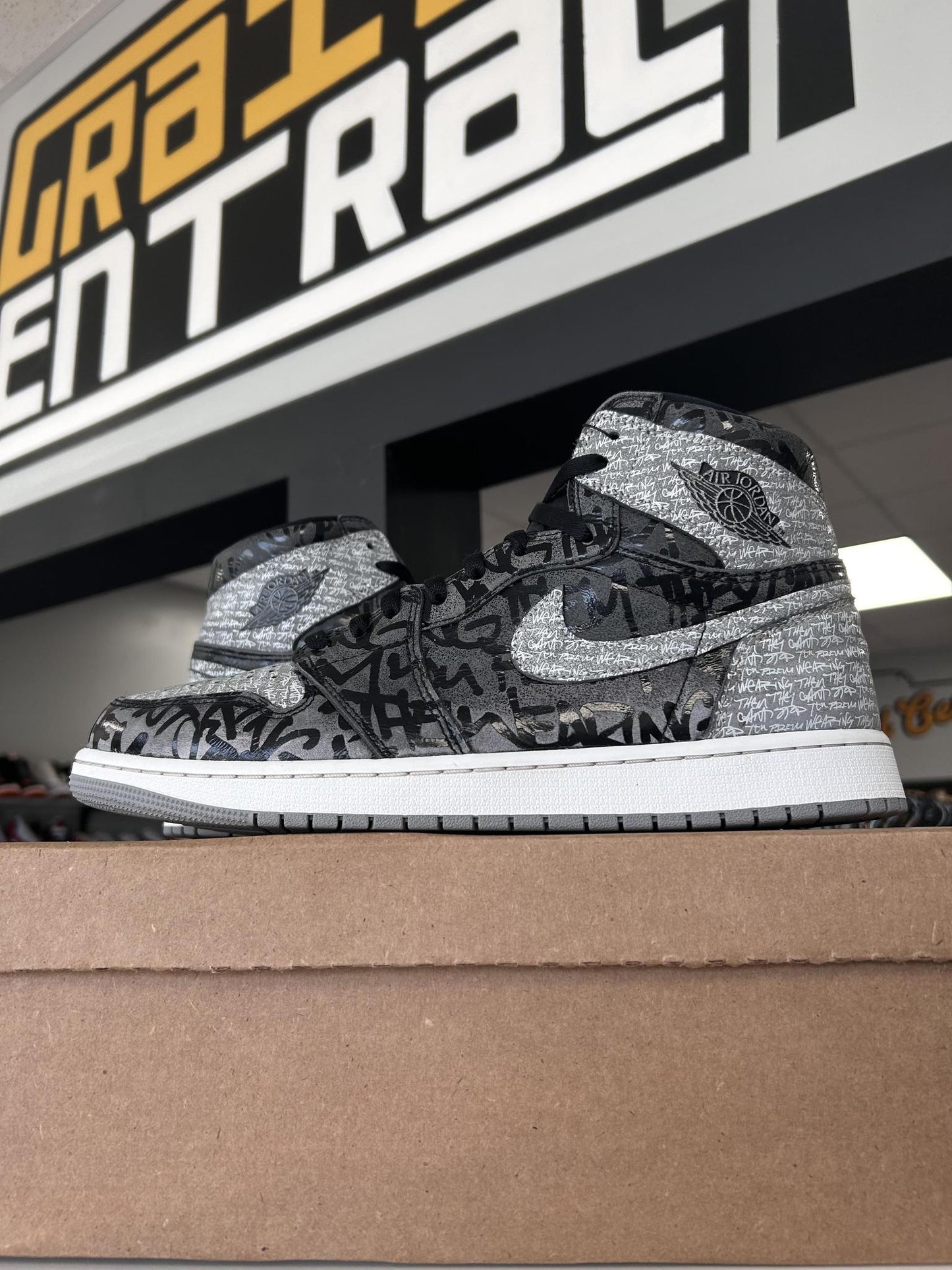 Jordan 1 "Rebellionaire" Used Size 13