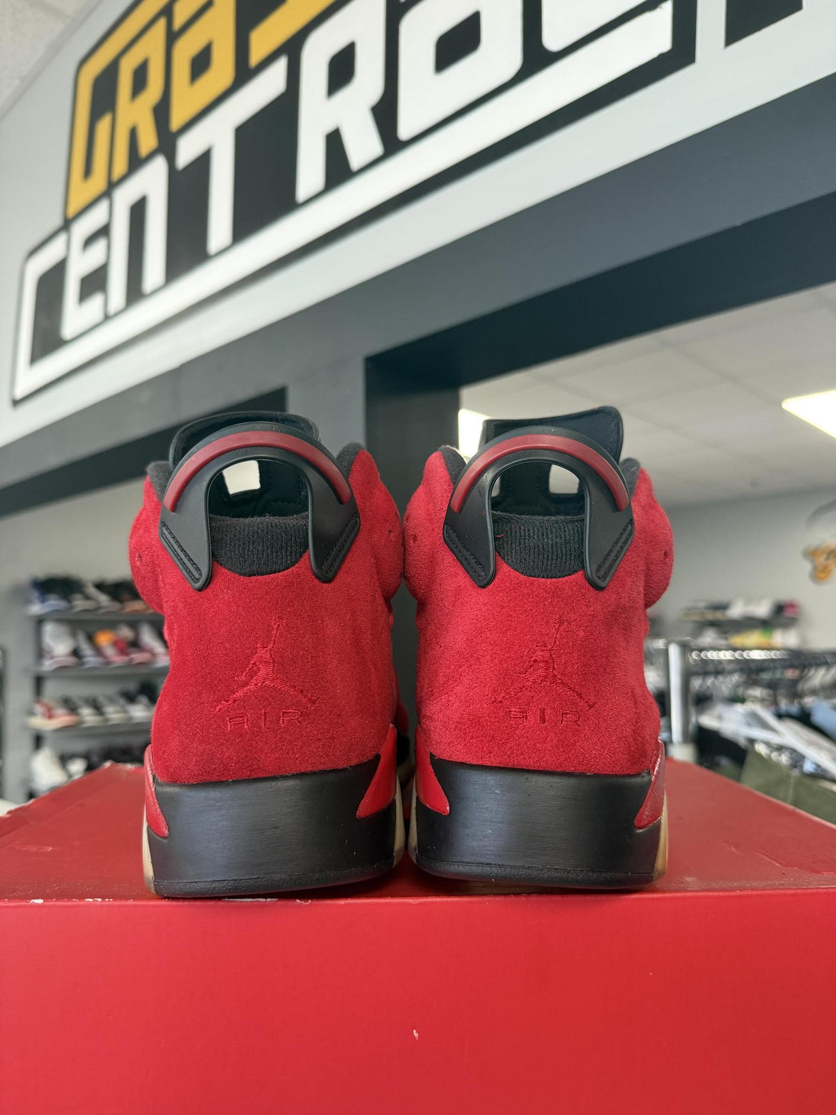 Jordan 6 "Toro" Used Size 11