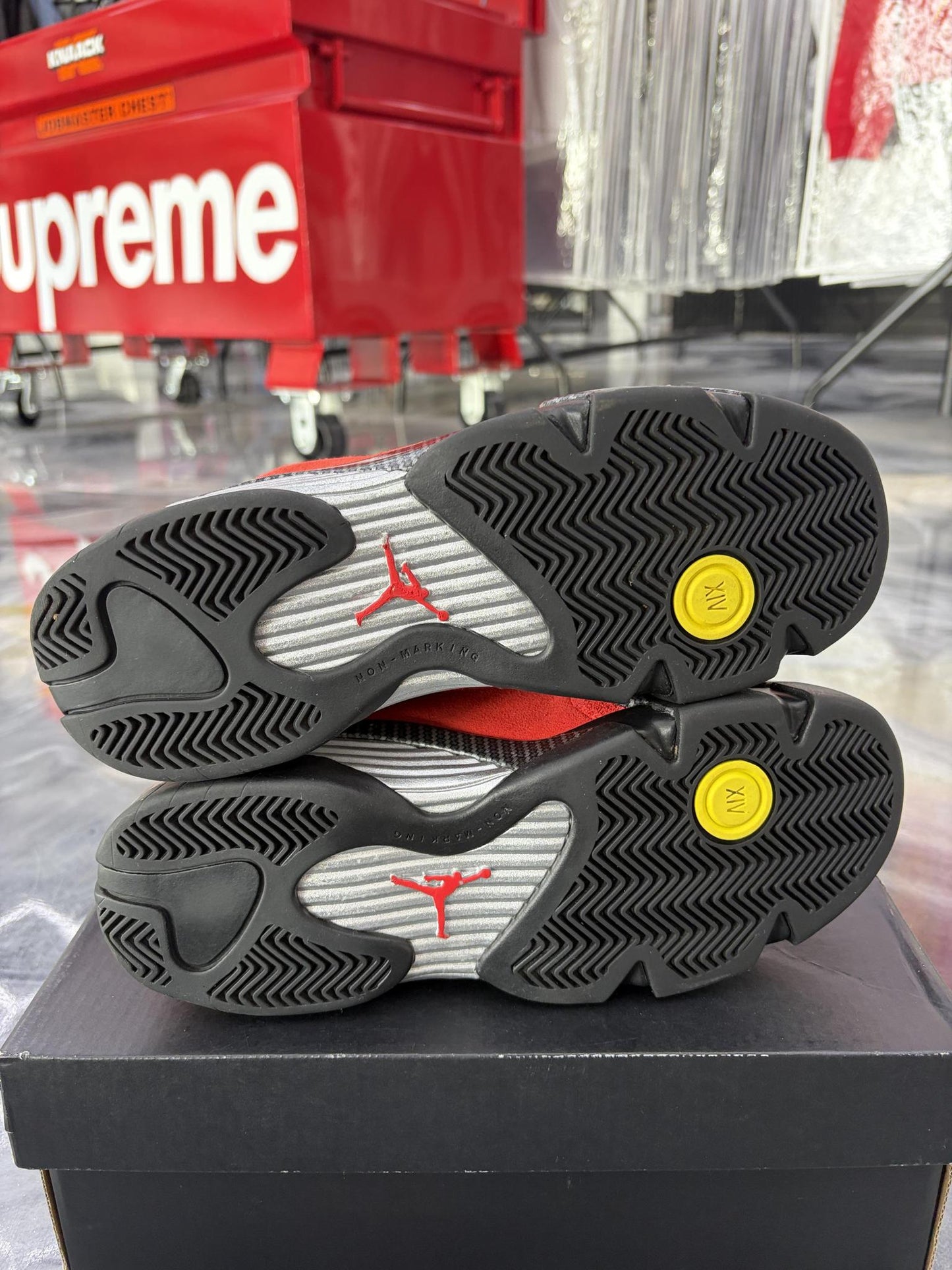 Jordan 14 "Ferrari" Used Size 6Y/7.5W