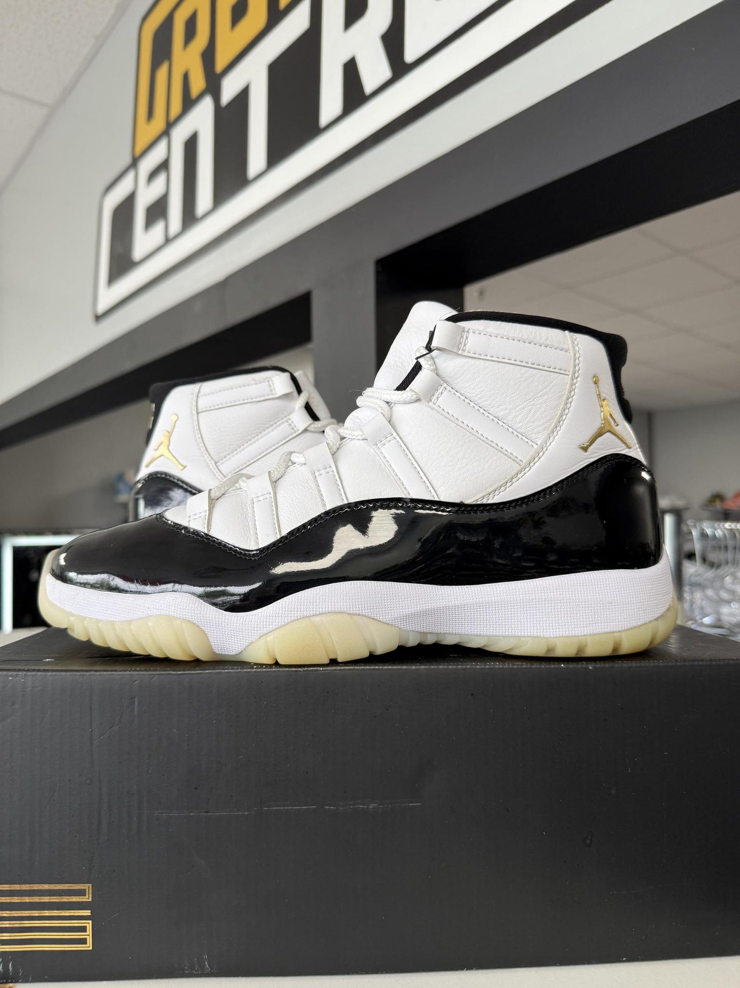 Jordan 11 "Gratitude" Used Size 11