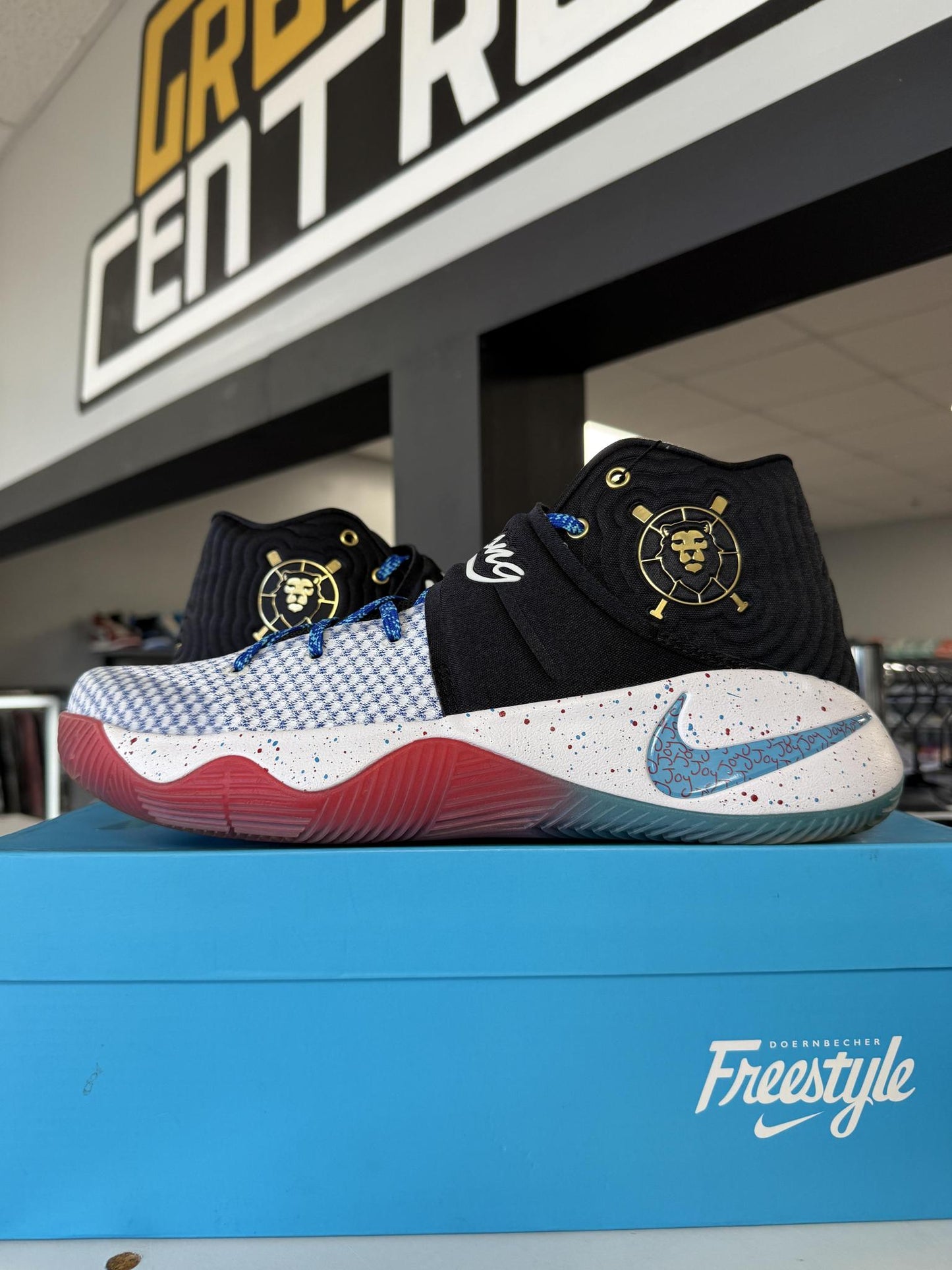 Kyrie 2 "Doernbecher" Used Size 11