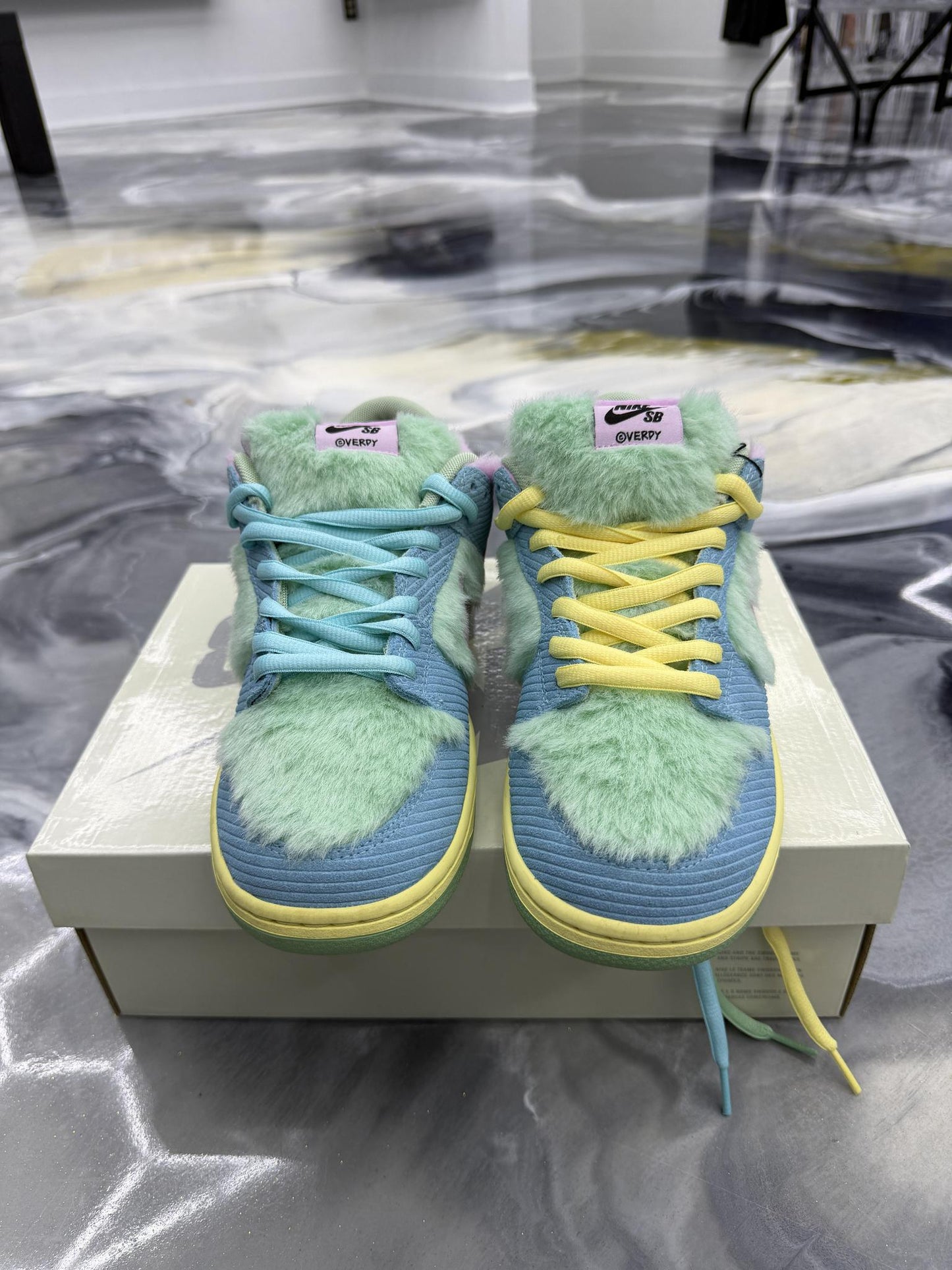 Nike SB Dunk Low Verdy Used Size 10