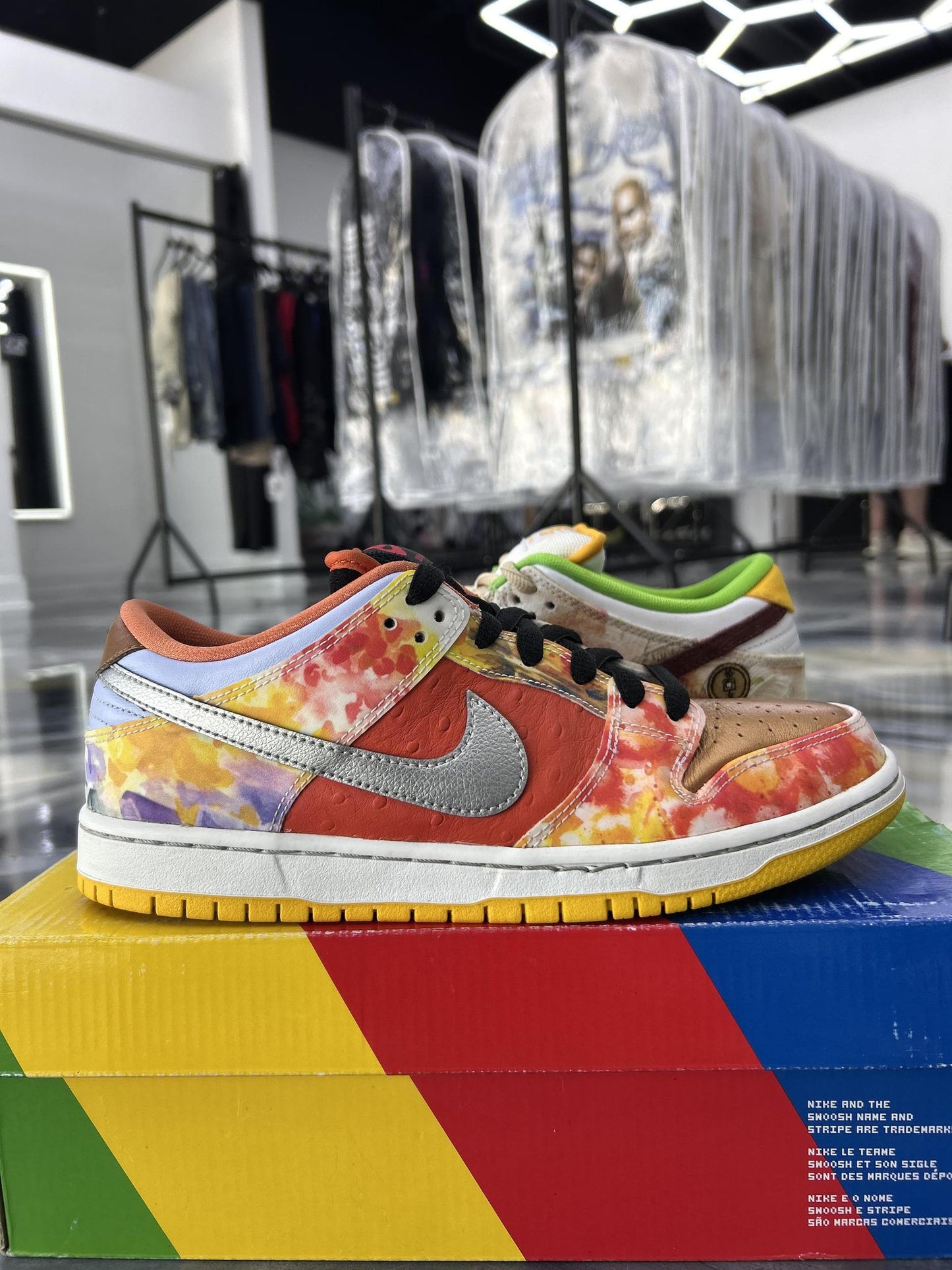 Nike SB Dunk Low "Street Hawker" Used Size 8