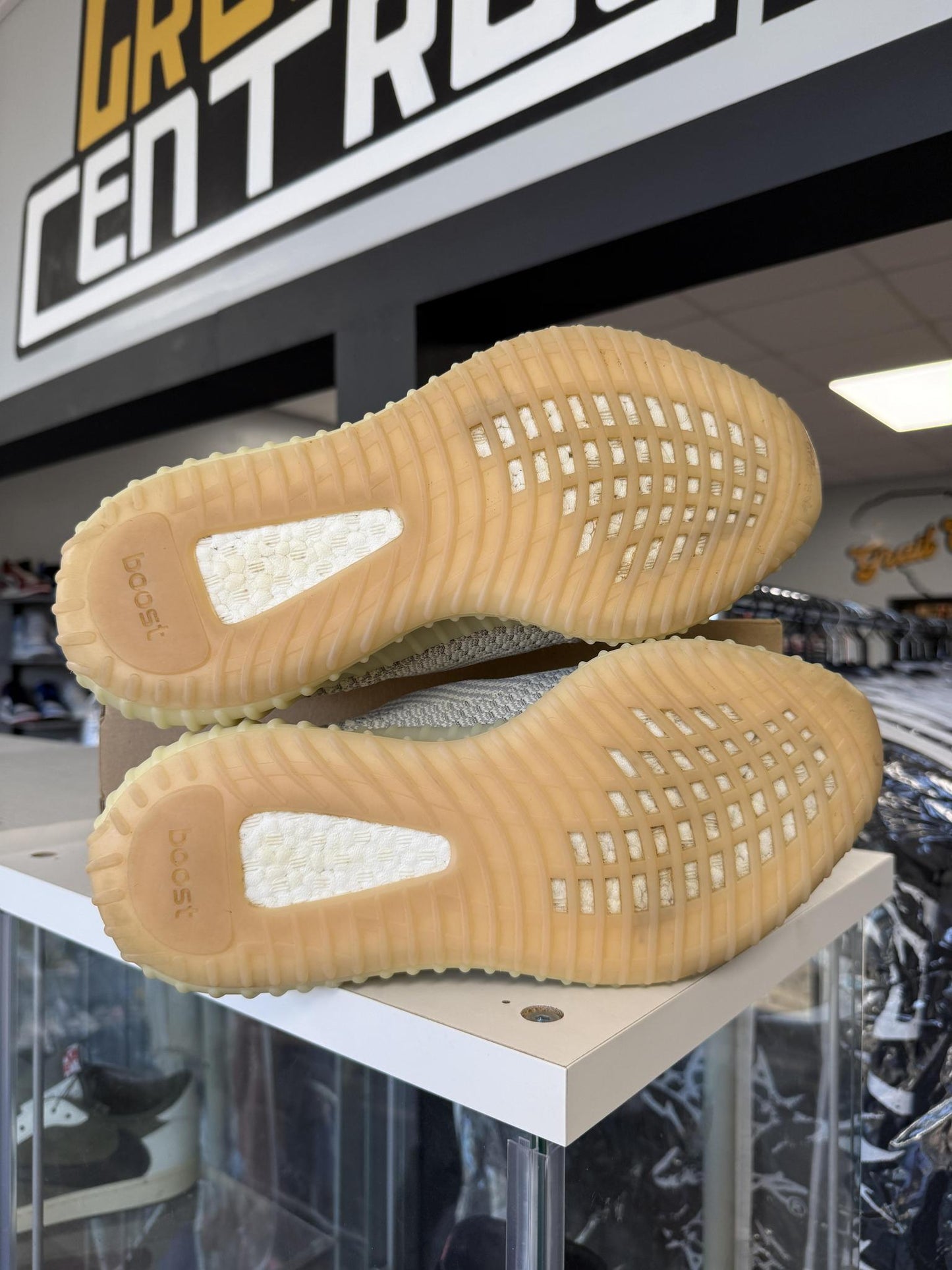 Yeezy 350 V2 "Lundmark Non Reflective" Used Size 10.5