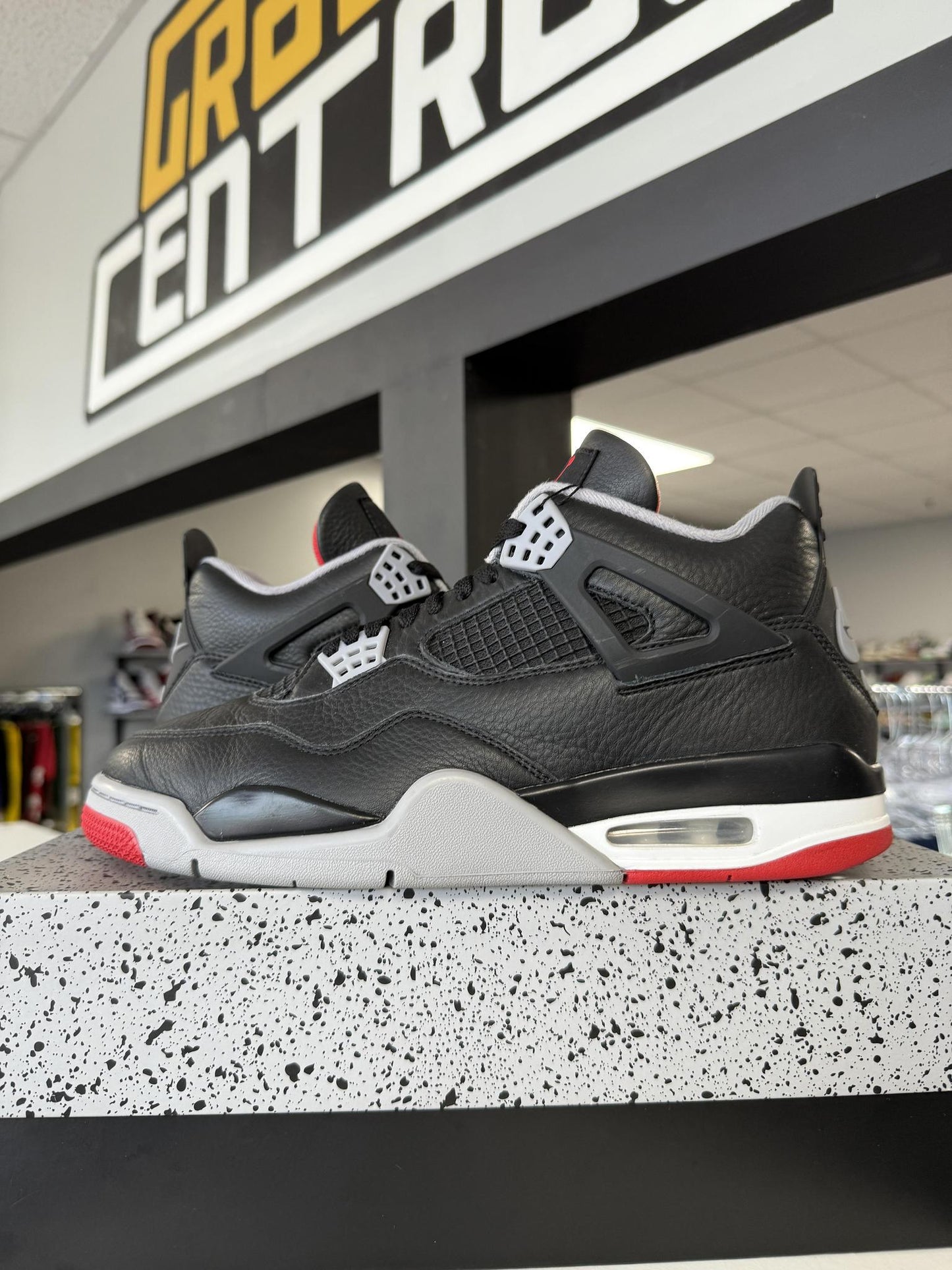 Jordan 4 "Bred Reimagined" Used Size 11