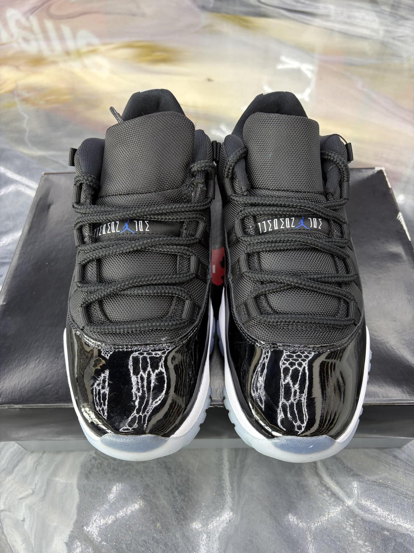 Jordan 11 Low "Space Jam" Used Size 8
