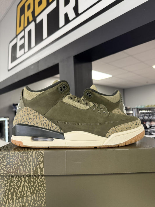Jordan 3 "Medium Olive" Used Size 9.5