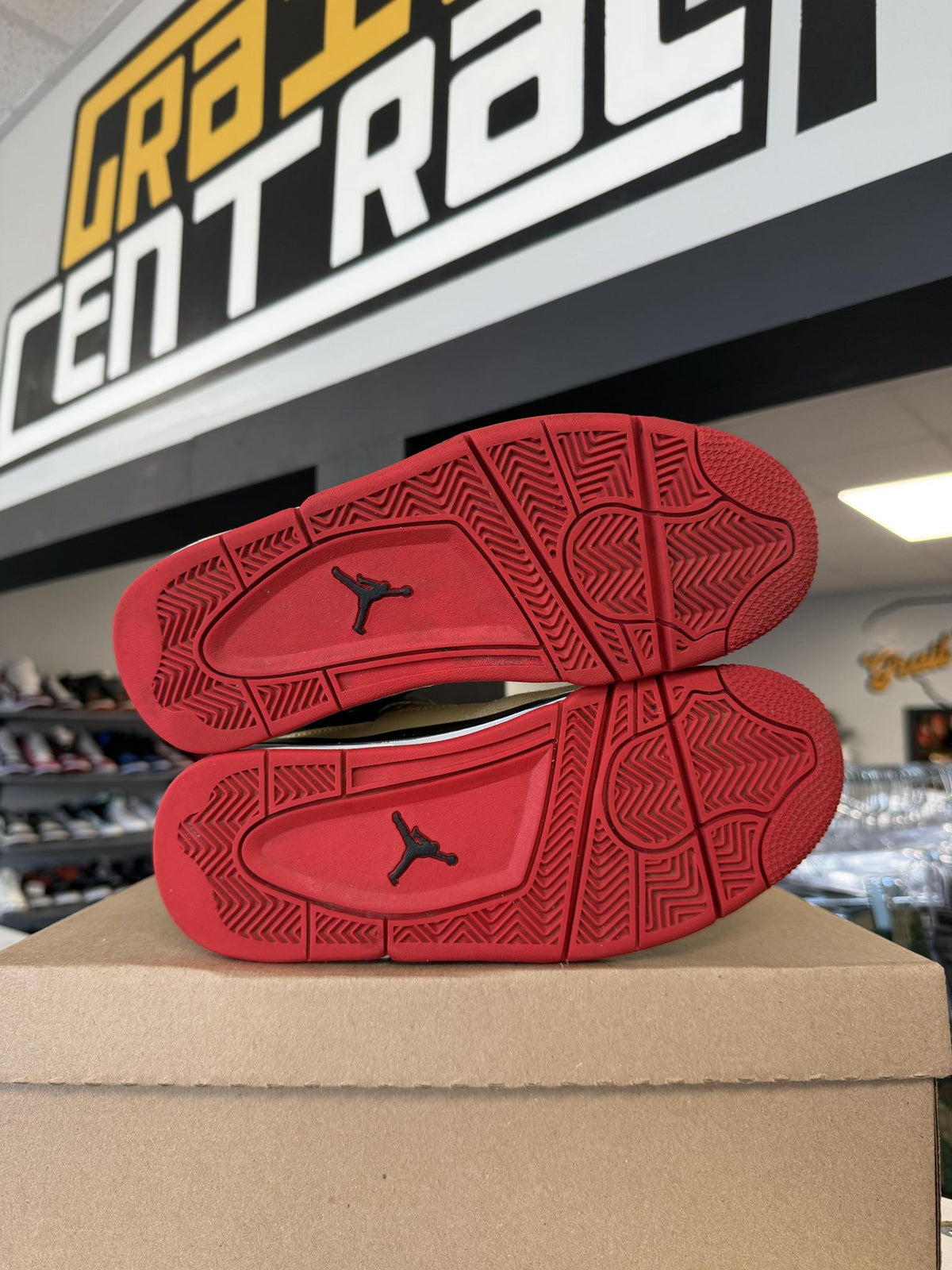 Jordan 4 "Pizza" Used Size 6Y/7.5W