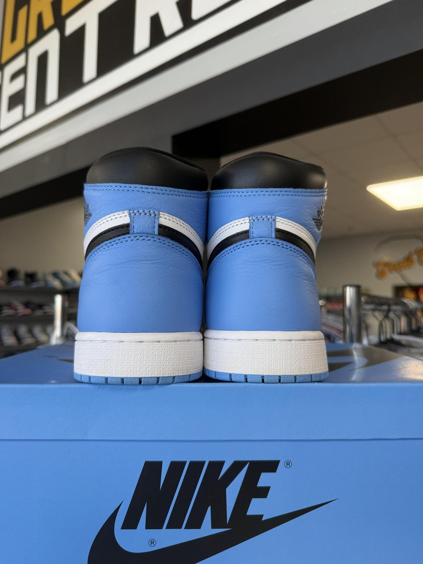 Jordan 1 "UNC Toe" Used Size 12