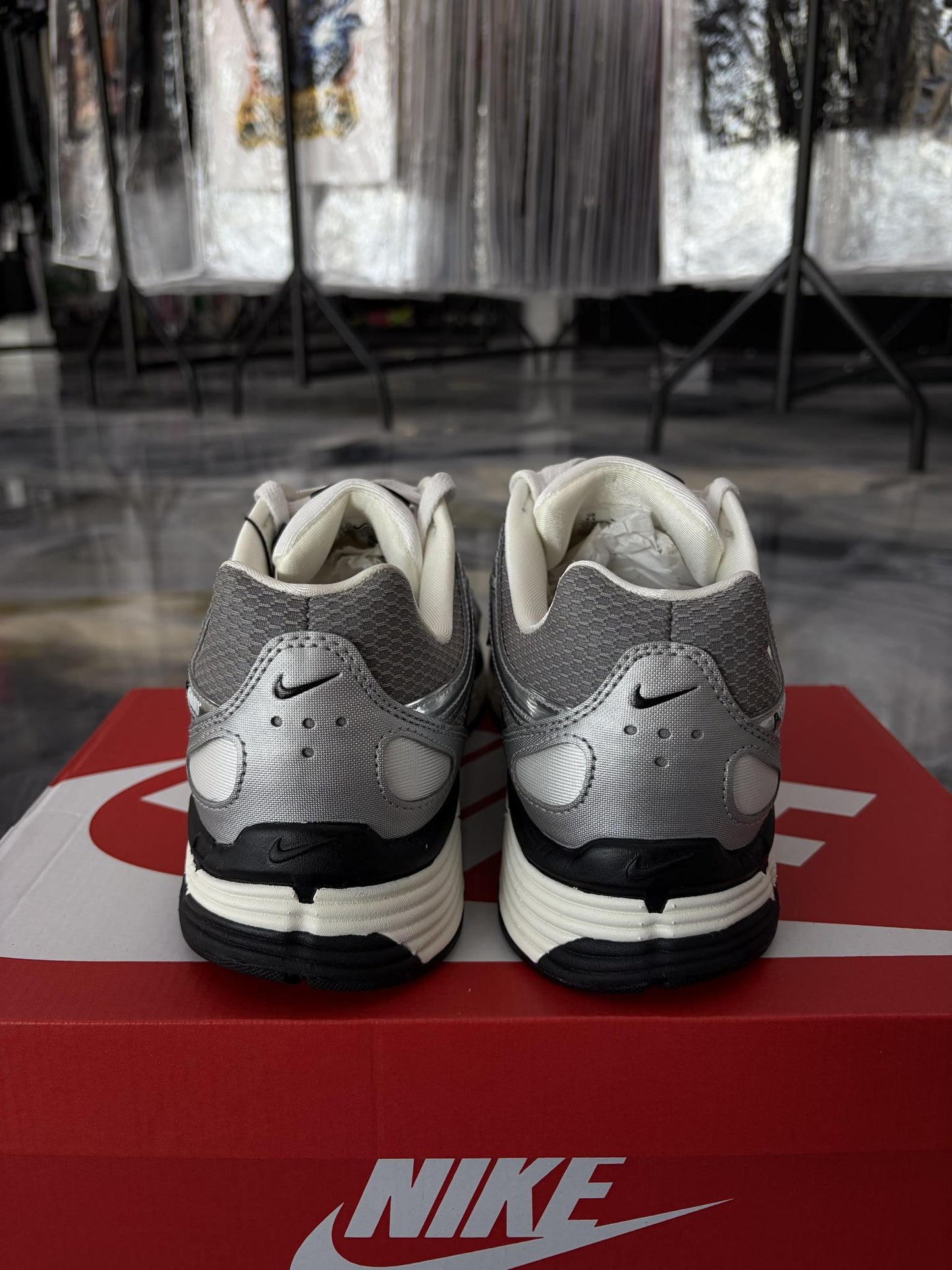 Nike P-6000 "Metallic Silver" Used Size 9.5
