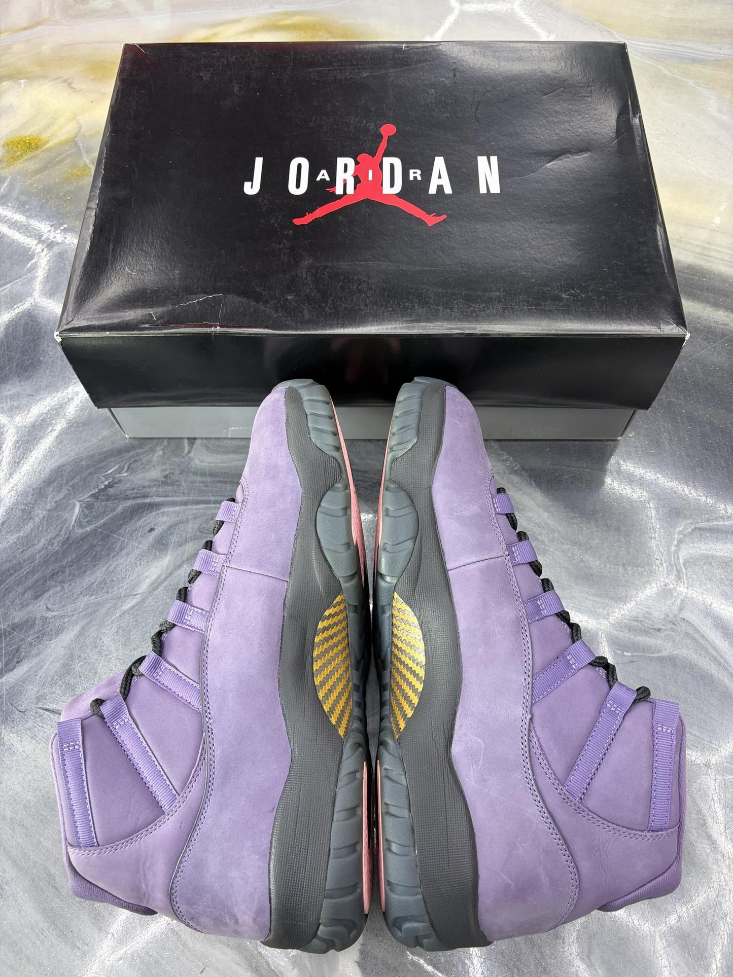 Jordan 11 "Mojave" Used Size 12